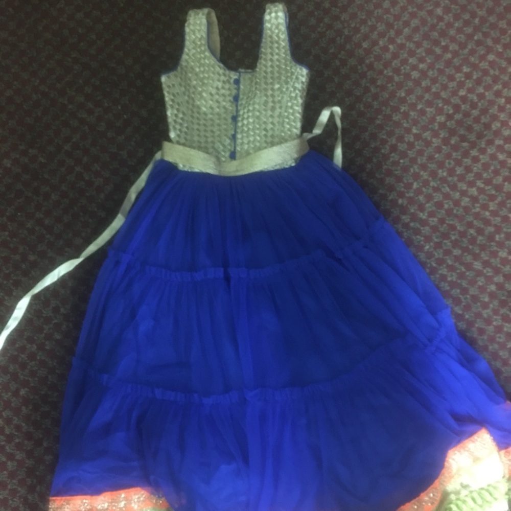 Kids gown